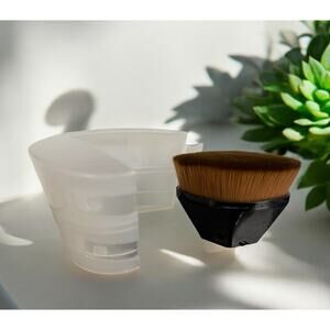 NEW Bare Escentials Minerals Flawless Body Brush Makeup Face LARGE 2.5" Wide